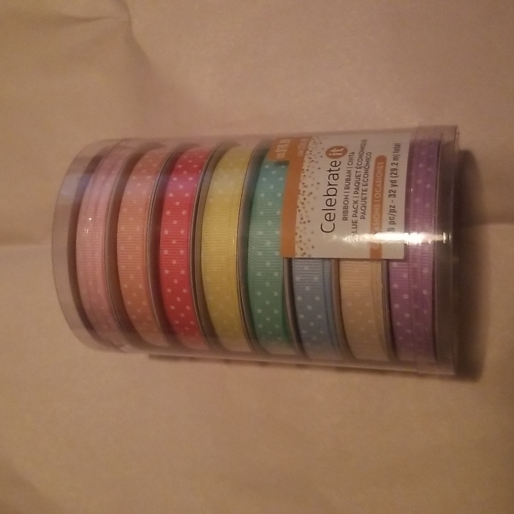 Ribbon poka dots
